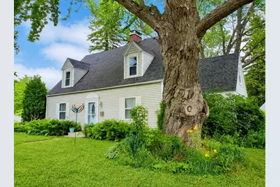 43 Elmwood Avenue, Caribou, ME 04736 - Photo 2