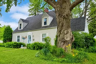 43 Elmwood Ave, Caribou, ME 04736 - Photo 2
