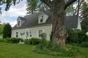 43 Elmwood Ave, Caribou, ME 04736 - Photo 2