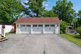 23 Googin St, Lewiston, ME 04240 - Photo 2