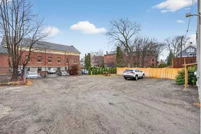 138 Pine Street #1, Portland, ME 04102 - Photo 24