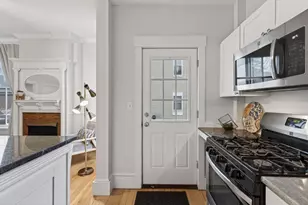 138 Pine St, Portland, ME 04102 - Photo 8