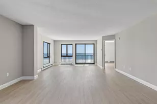 205 E Grand Ave, Old Orchard Beach, ME 04064 - Photo 16