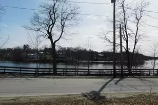 37 Elm St, Skowhegan, ME 04976 - Photo 12