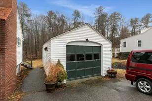 9 Folcutt Rd, Kittery, ME 03905 - Photo 6