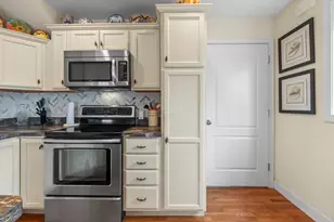 51 Flint Rock Dr, York, ME 03909 - Photo 6