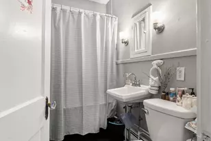 89 Walnut St, Lewiston, ME 04240 - Photo 10