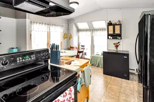 620 Crescent Ave, Rumford, ME 04276 - Photo 24