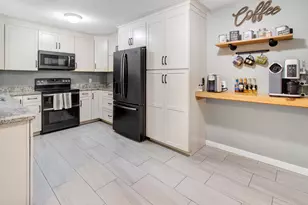 120 Brentwood Dr, Auburn, ME 04210 - Photo 10