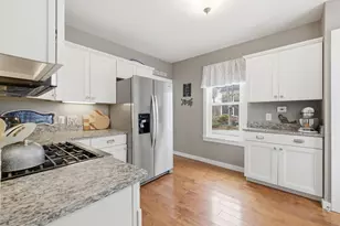 24 Grove St, Kennebunk, ME 04043 - Photo 12