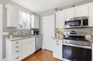 24 Grove St, Kennebunk, ME 04043 - Photo 10