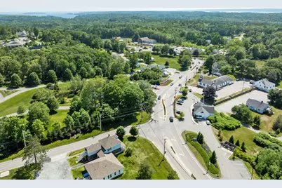 8 Country Club Road, Boothbay, ME 04537 - Photo 2