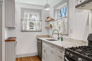 40 Kenilworth St, Portland, ME 04102 - Photo 10