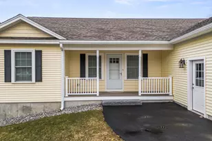 145 Harvest Hill Ln, Auburn, ME 04210 - Photo 4