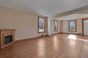 44 Towle St, Auburn, ME 04210 - Photo 12