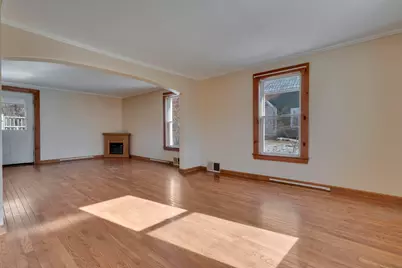 44 Towle Street, Auburn, ME 04210 - Photo 10