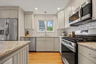 7 Coastal Woods Dr, Kennebunk, ME 04043 - Photo 14