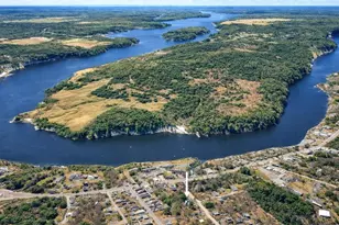 3 Bridge St, Richmond, ME 04357 - Photo 2