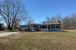 40 Lake View Dr, Rockland, ME 04841 - Photo 2