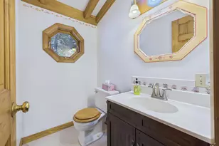 956 Memorial Dr, Winthrop, ME 04364 - Photo 14