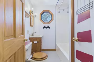 956 Memorial Dr, Winthrop, ME 04364 - Photo 28