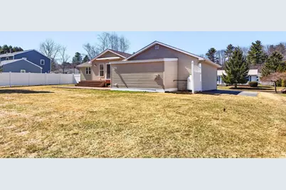 16 Jan's Boulevard, Lewiston, ME 04240 - Photo 4