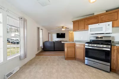 21 Imperial Drive, Eliot, ME 03903 - Photo 4