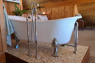 28 City Point Rd, Vinalhaven, ME 04863 - Photo 32