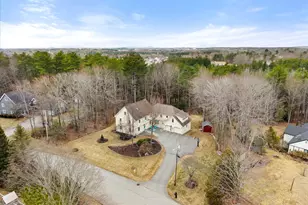 43 Darling Parke Dr, Bangor, ME 04401 - Photo 2