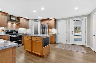 22 Woods Edge Dr, Gorham, ME 04038 - Photo 8