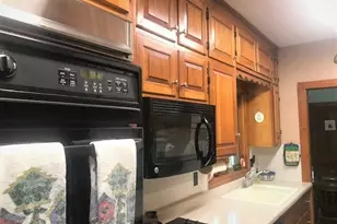 86 Summer St, Dover Foxcroft, ME 04426 - Photo 4