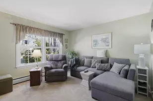 14 Hill Creek Dr, Kittery, ME 03904 - Photo 2