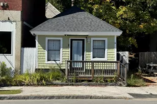 111 W Main St, Winterport, ME 04496 - Photo 10