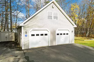 53 Mathews Ave, Waterville, ME 04901 - Photo 10