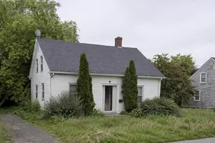 11 Pleasant St, Rockland, ME 04841 - Photo 1