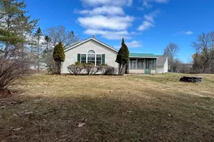 1071 Clinton Ave, Benton, ME 04901 - Photo 2