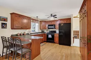 384 Pond Rd, Lewiston, ME 04240 - Photo 10