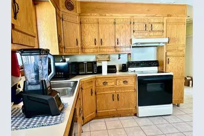 158 Pleasant Avenue, Madawaska, ME 04756 - Photo 12