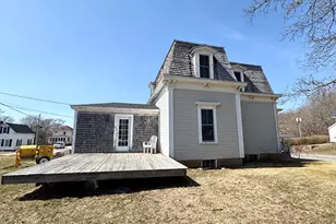 72 Washington St, Eastport, ME 04631 - Photo 4