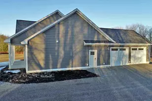 3 Lilac Ln, Houlton, ME 04730 - Photo 2