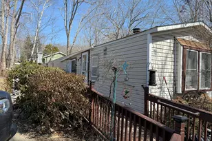 147 Washington St, Camden, ME 04843 - Photo 2