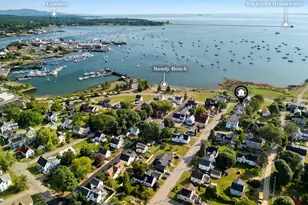 81 Crescent St, Rockland, ME 04841 - Photo 1