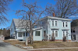 128 Middle St, Farmington, ME 04938 - Photo 2