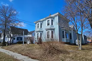 128 Middle St, Farmington, ME 04938 - Photo 8