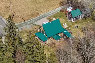 281 Atlantic Rd, Swans Island, ME 04685 - Photo 2