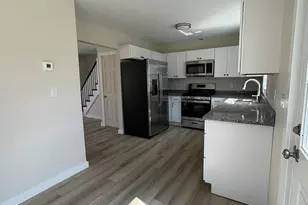 42 Jefferson St, Auburn, ME 04210 - Photo 14