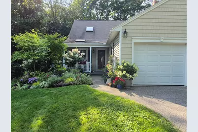 7 Cambridge Court #7, Kennebunk, ME 04043 - Photo 1