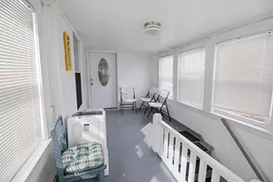 104 S Main St, Auburn, ME 04210 - Photo 6