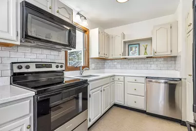 16 Meadow Way, Cape Elizabeth, ME 04107 - Photo 16