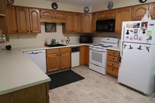 65 Smith St, Augusta, ME 04330 - Photo 10